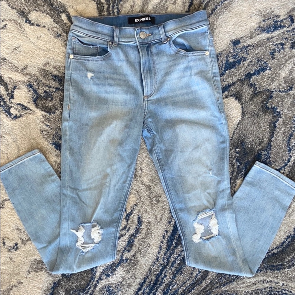 ❌SOLD❌ Ripped Jean Legging - Picture 2 of 5
